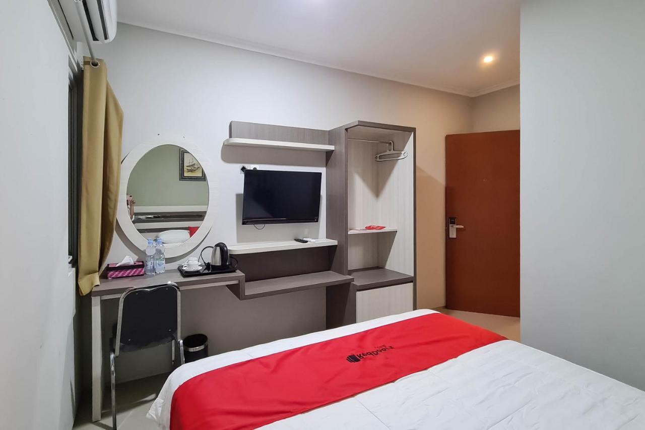 Gaia Asri Hotel Pamanukan Hilir Exterior photo