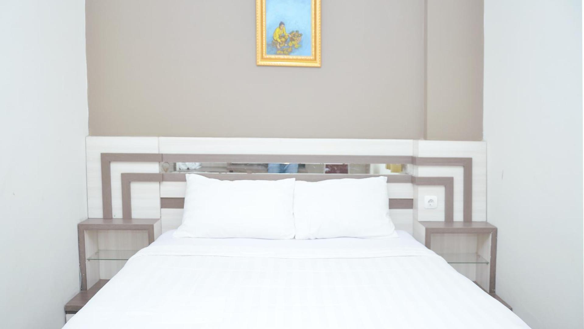 Gaia Asri Hotel Pamanukan Hilir Room photo